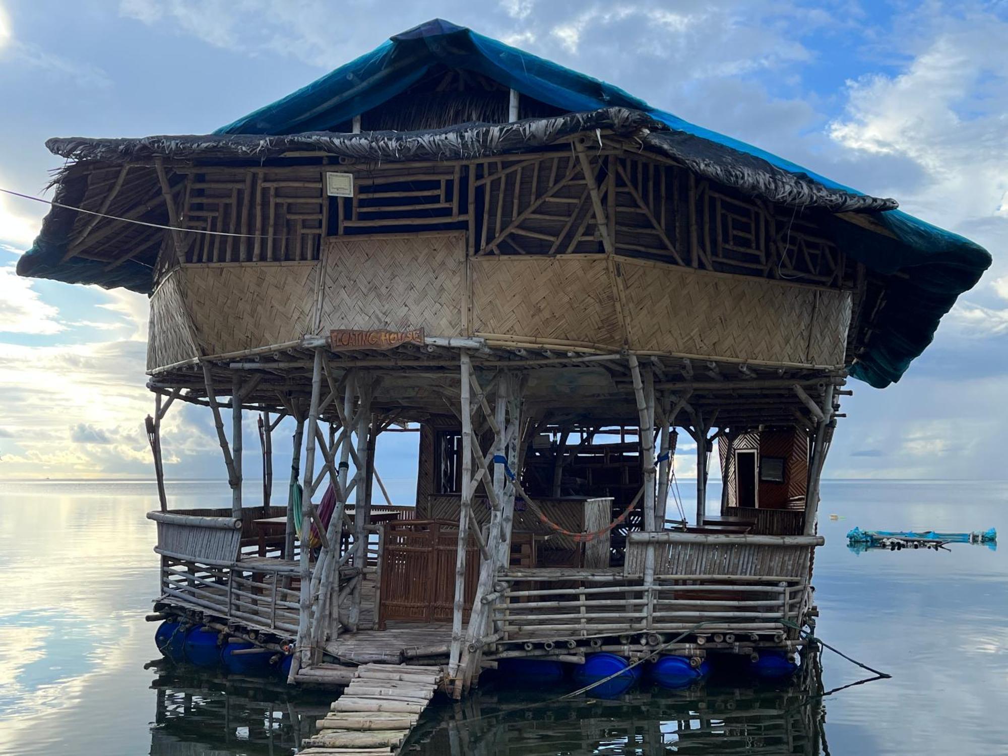 Bamboo Nest Beachfront Puerto Princesa Kültér fotó