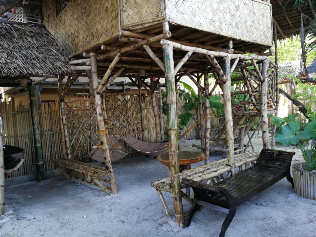 Bamboo Nest Beachfront Puerto Princesa Kültér fotó